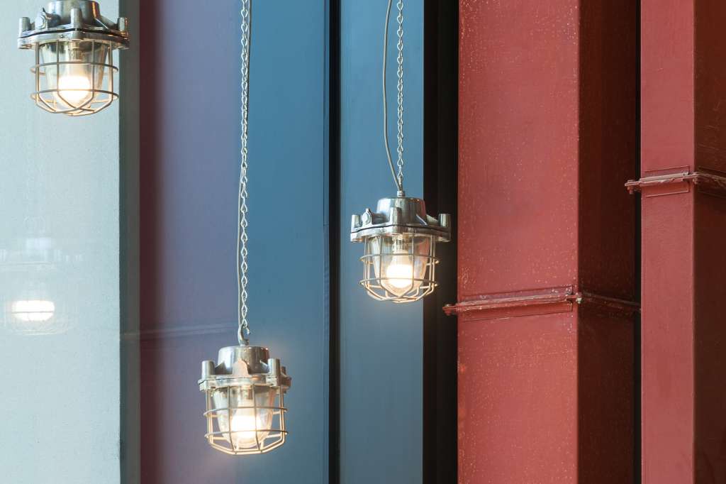 LOCKHOUSE