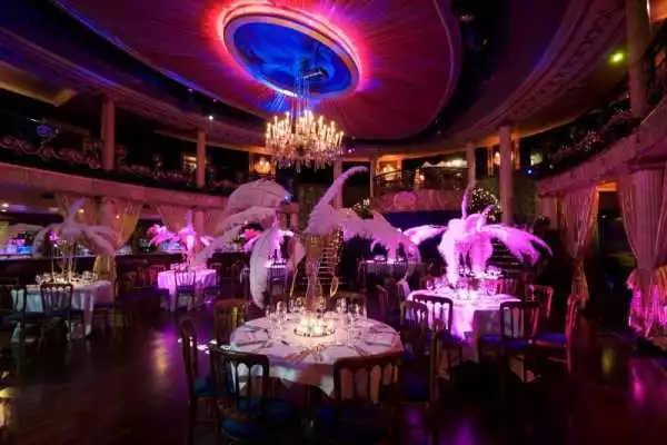 Cafe de Paris