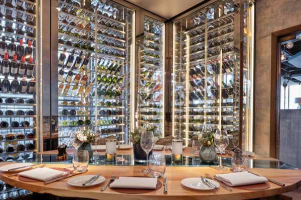  The Wine Room 