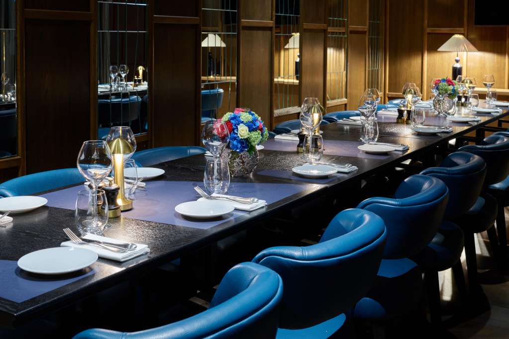 Party venues in London: The Trafalgar St. James