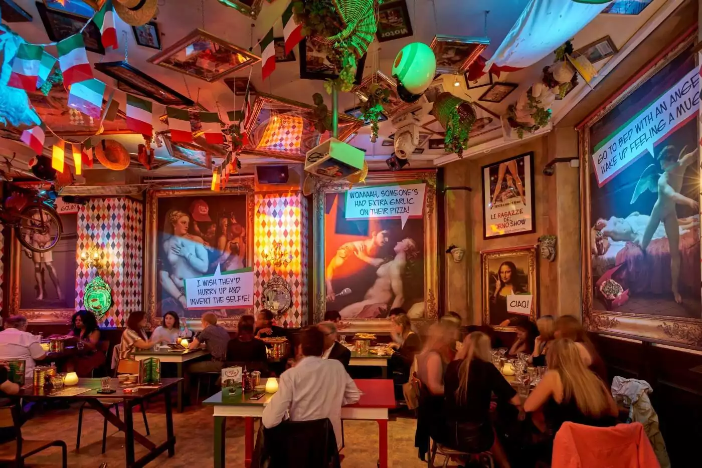 Bunga Bunga Restaurant