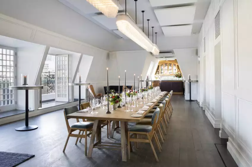 Swan, Shakespeare's Globe