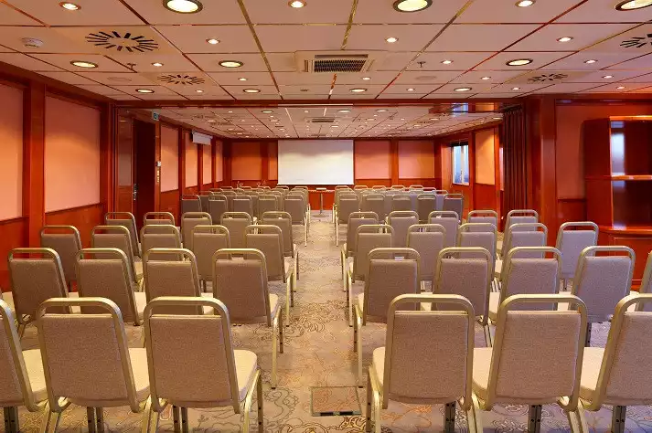 Conference venues in London: Sunborn London Conference venues in London: Sunborn London
