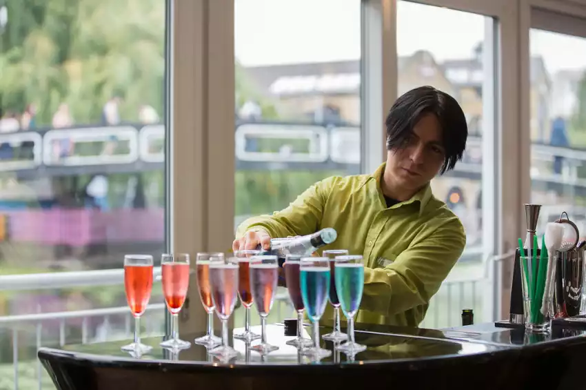 Party venues in London: Glasshouse on the Lock