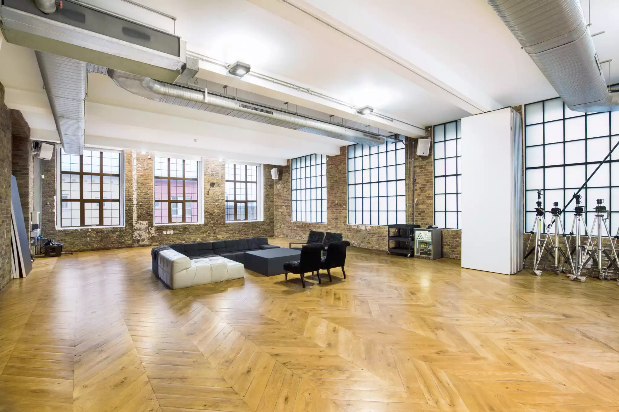 Studio I-J