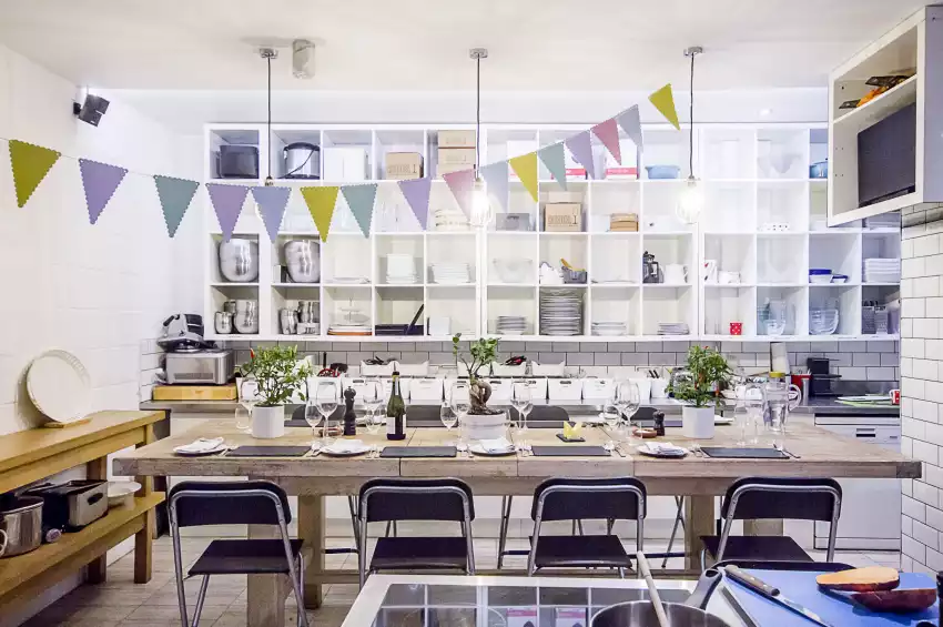 Party venues in London: The Avenue Cookery School