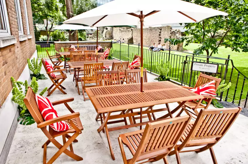 Barber-Surgeons Hall