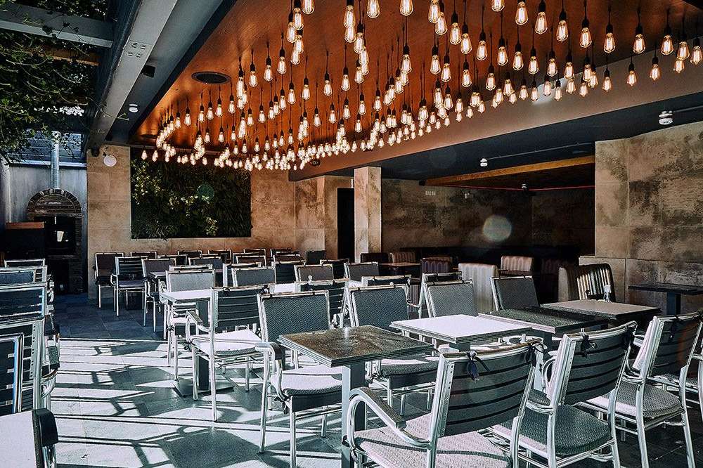 Party venues in London: Mia Lounge