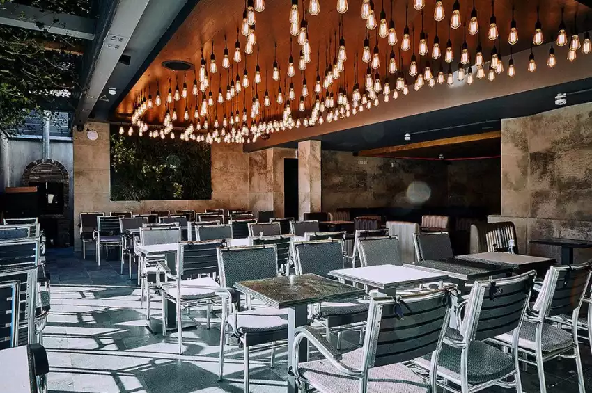 Party venues in London: Mia Lounge