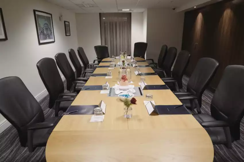 Conference venues in London: Hilton Heathrow Terminal 5 Conference venues in London: Hilton Heathrow Terminal 5