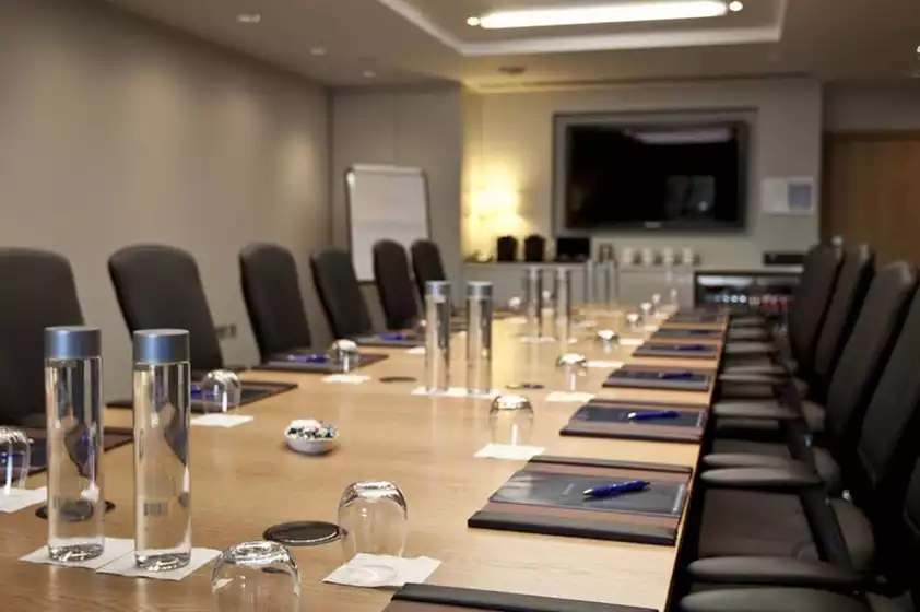 Hilton Heathrow Terminal 5 Hilton Heathrow Terminal 5