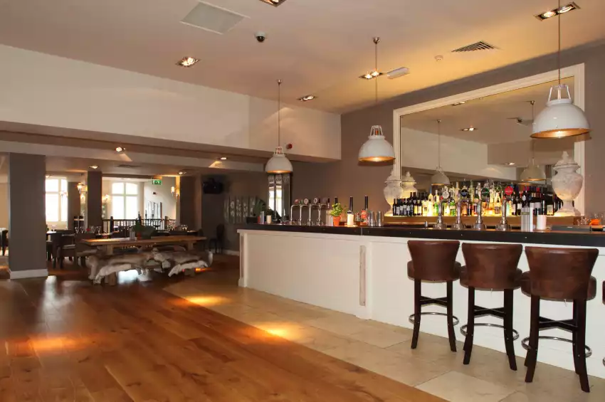 One Kew Road Richmond