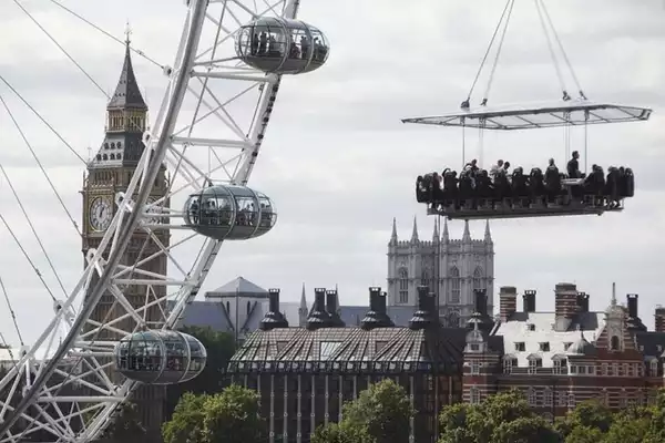 Dine in the Sky