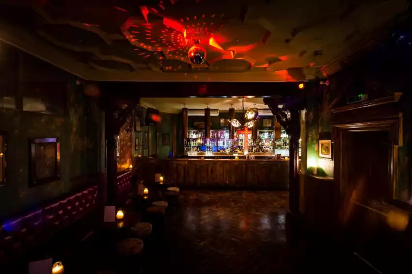 Paradise by way of Kensal green