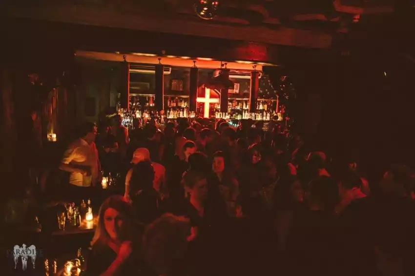 Paradise by way of Kensal green