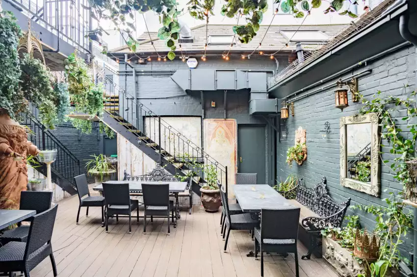 Paradise by way of Kensal green