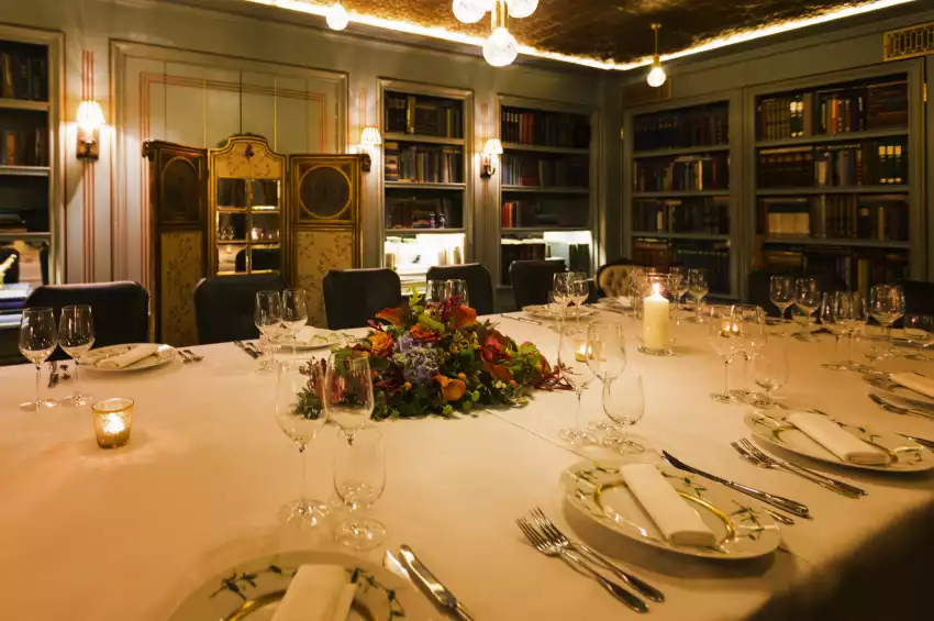 Bentley's Oyster Bar & Grill