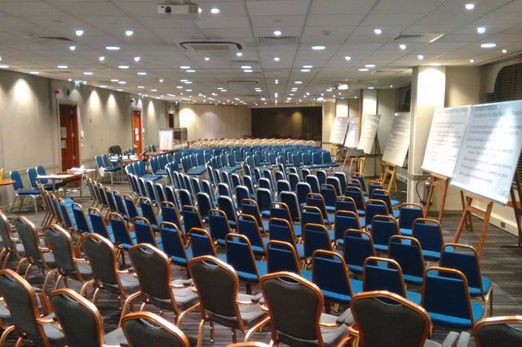 Conference venues in London: Holiday Inn Kensington Forum