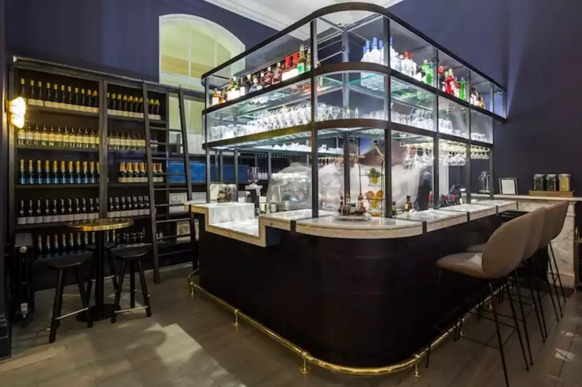 Party venues in London: Pennethorne's Bar Somerset House