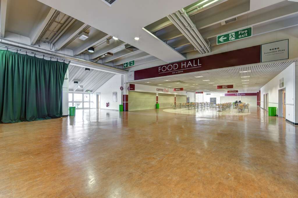 Conference venues in London: Sandown Park Racecourse