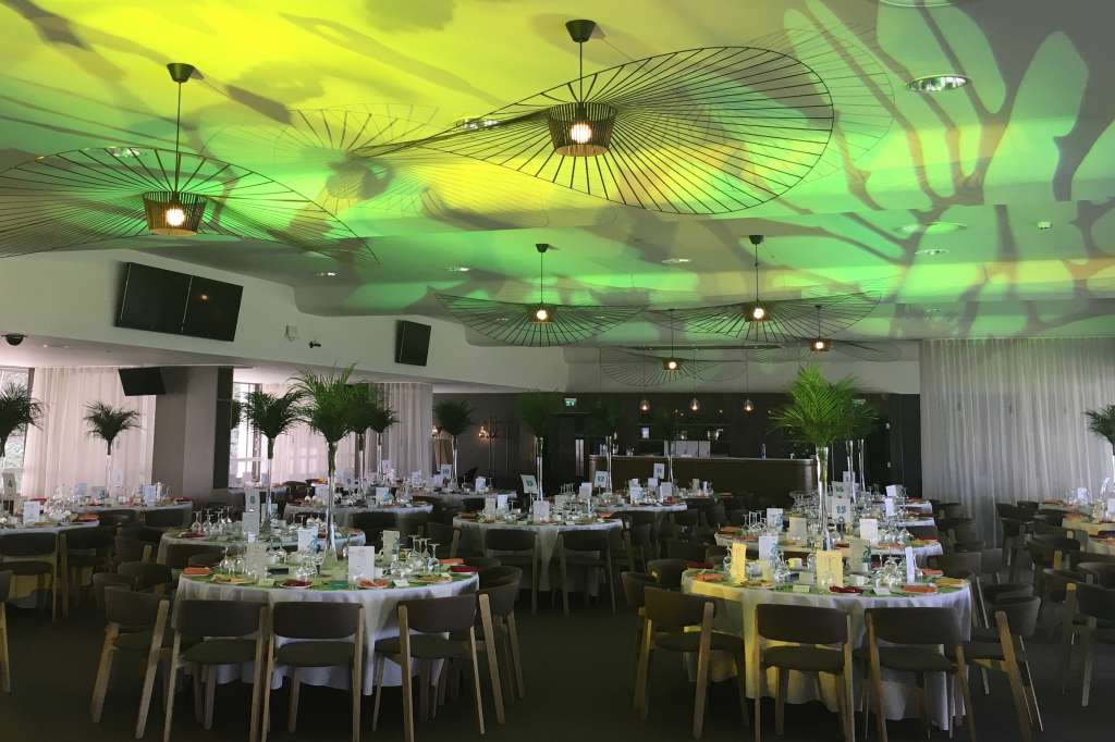 Sandown Park Racecourse