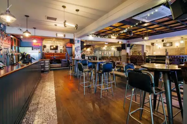 Radicals and Victuallers