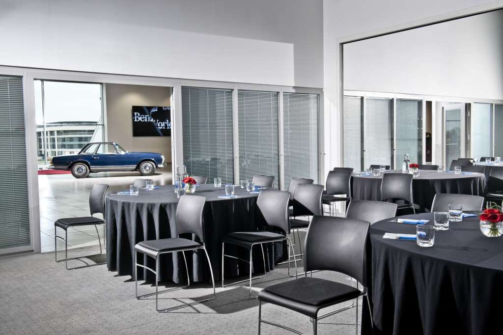 Mercedes-Benz World