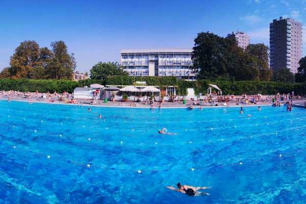 Brockwell Lido dulwich