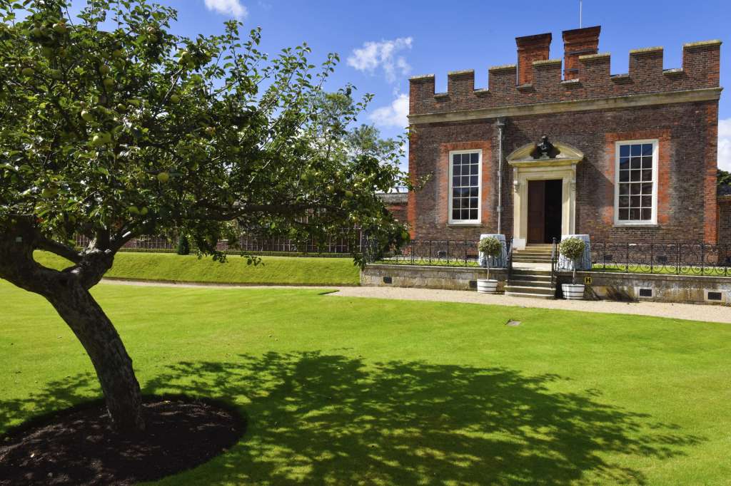 Hampton Court Palace