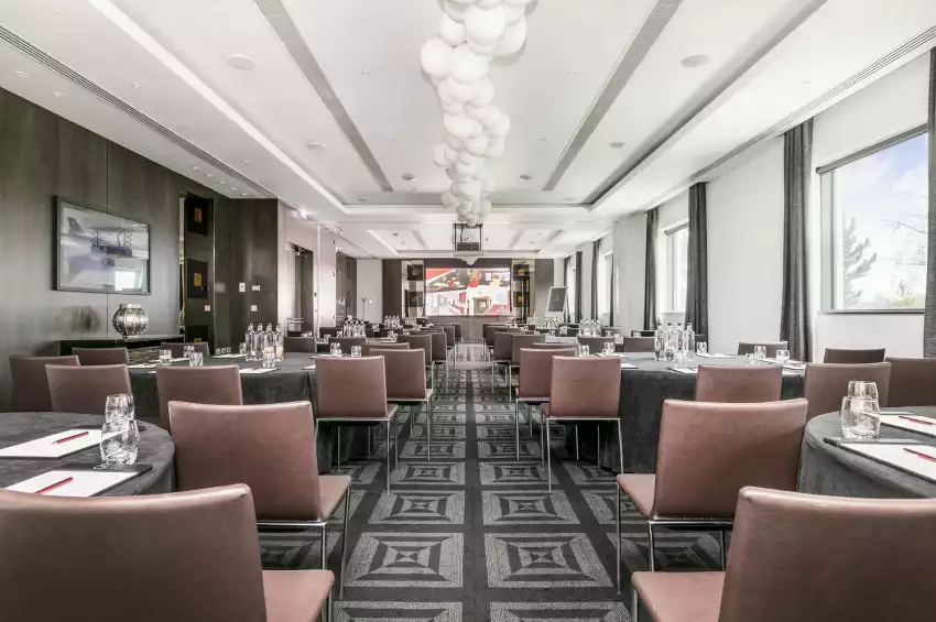 Conference venues in London: Brooklands Hotel Conference venues in London: Brooklands Hotel