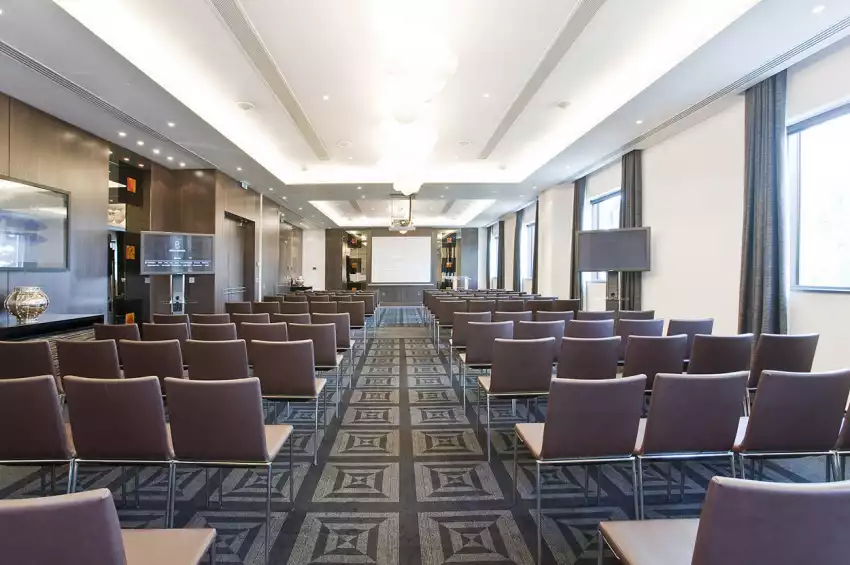 Conference venues in London: Brooklands Hotel Conference venues in London: Brooklands Hotel