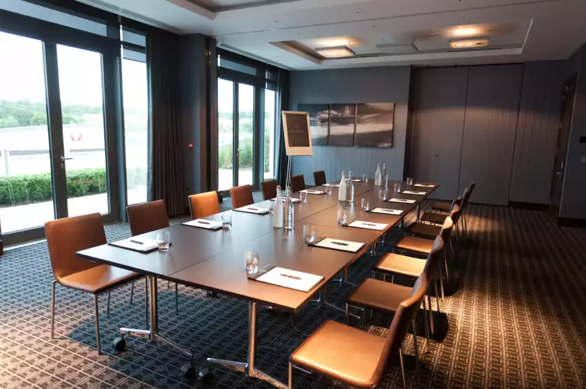 Conference venues in London: Brooklands Hotel Conference venues in London: Brooklands Hotel