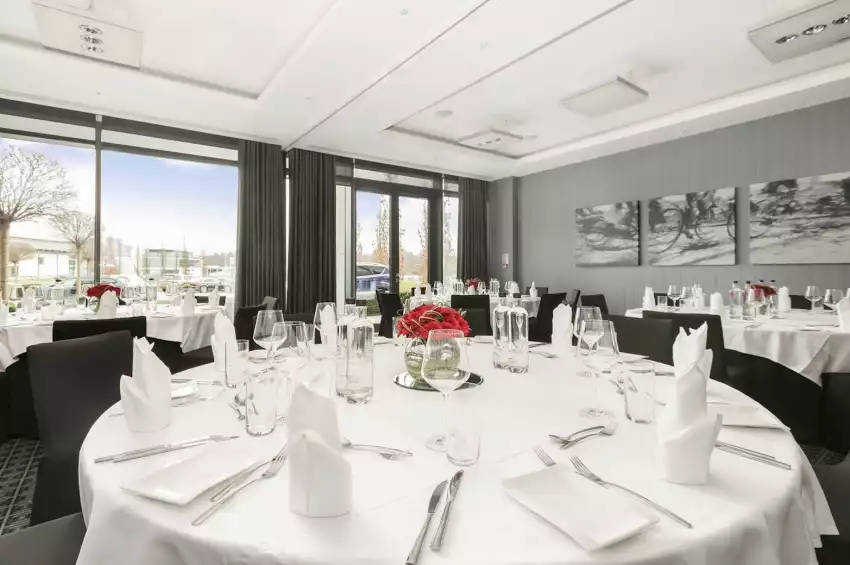Conference venues in London: Brooklands Hotel Conference venues in London: Brooklands Hotel
