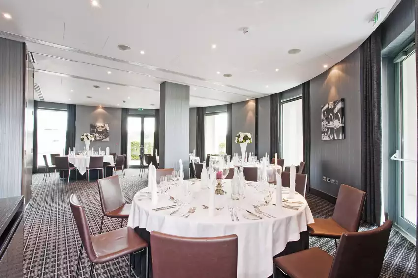 Conference venues in London: Brooklands Hotel Conference venues in London: Brooklands Hotel