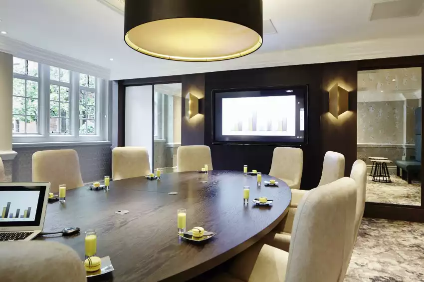 Conference venues in London: Hanbury Manor Marriott Hotel and Country Club