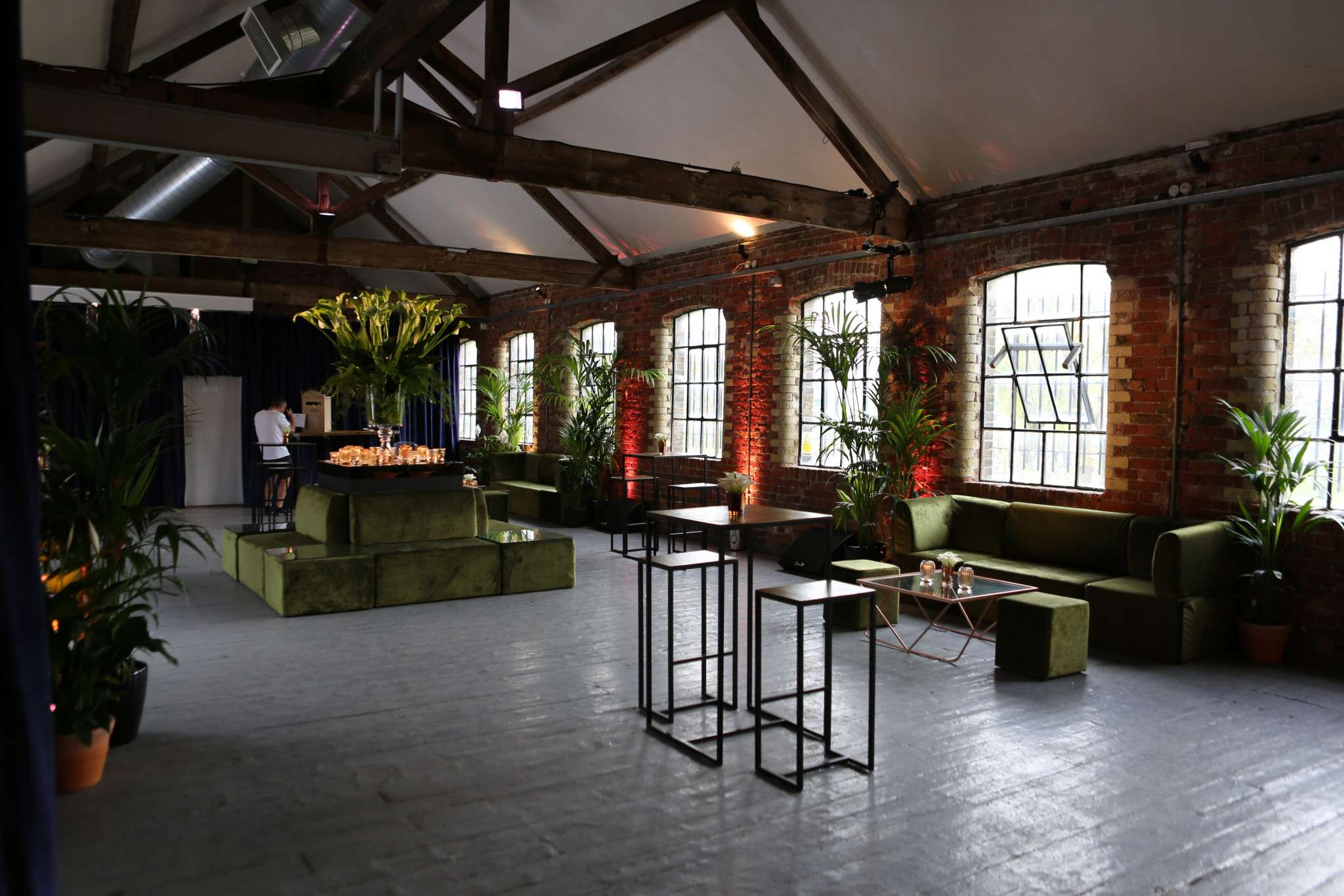 Studio 4 & Daylight Courtyard