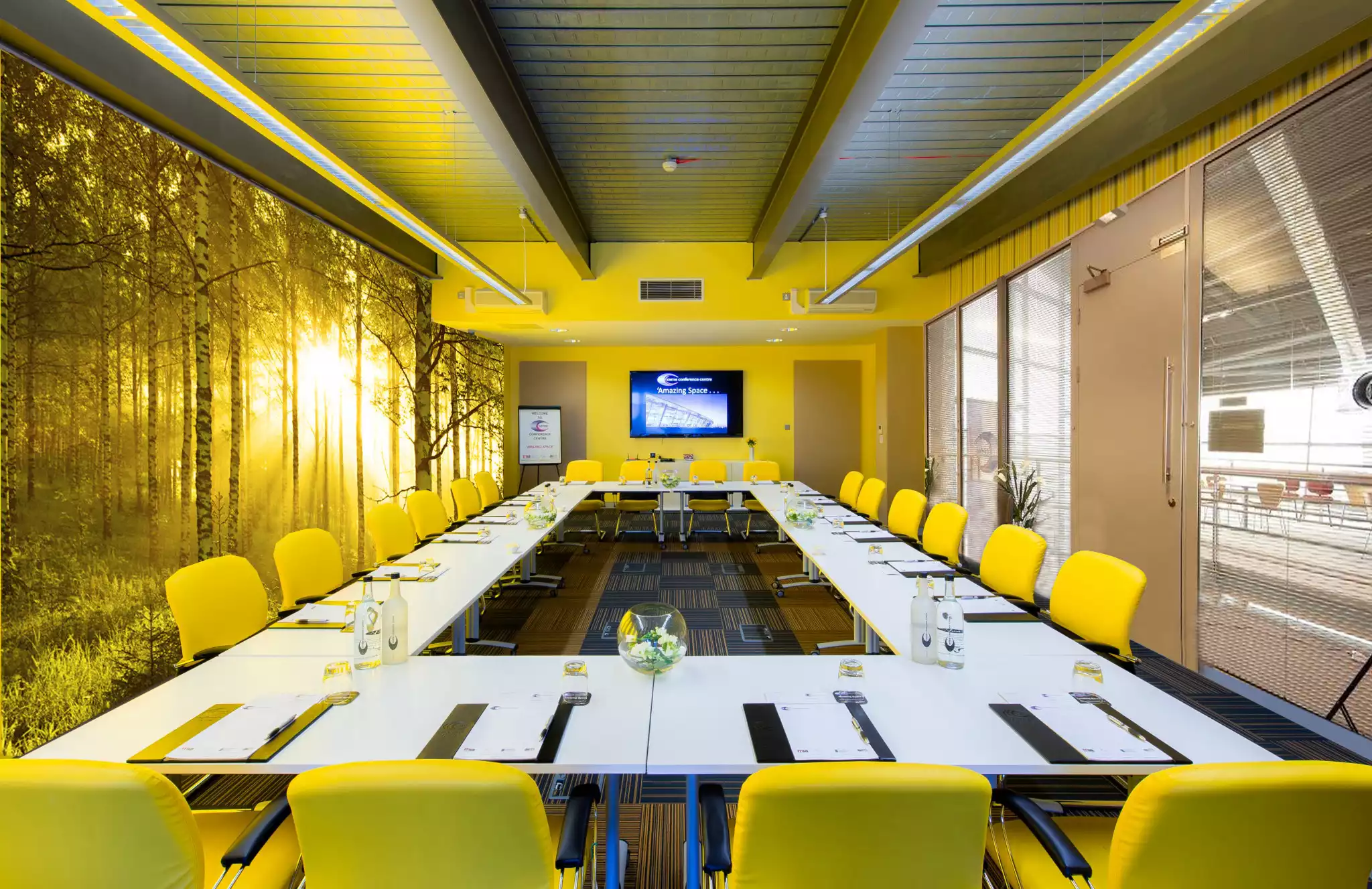 Medium Meeting Room