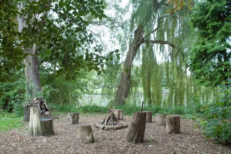 Party venues in London: Secret River Garden Party venues in London: Secret River Garden