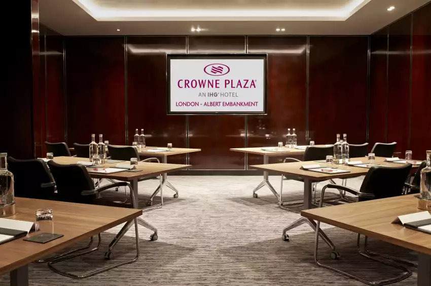 Conference venues in London: Crowne Plaza London - Albert Embankment