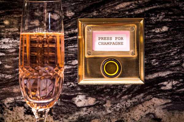 Bob Bob Ricard Press for Champagne