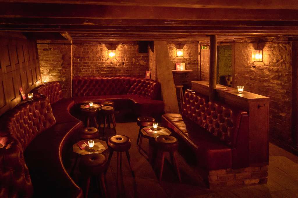 Party venues in London: TT Liquor