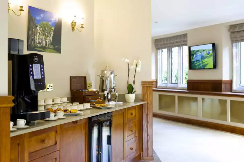 Conference venues in London: Ashdown Park Hotel and Country Club