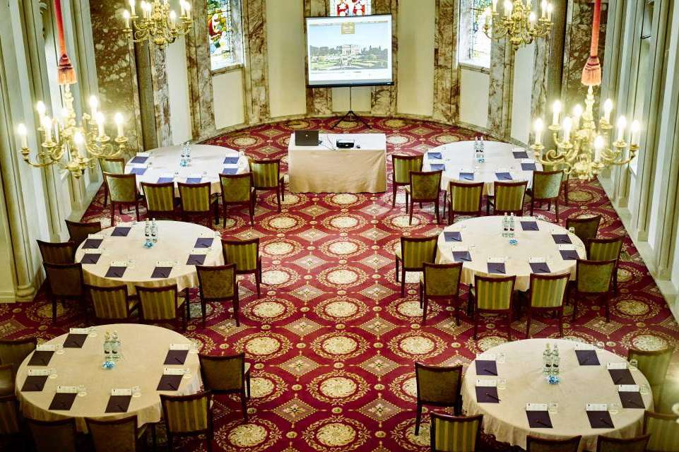 Conference venues in London: Luton Hoo Hotel, Golf & Spa