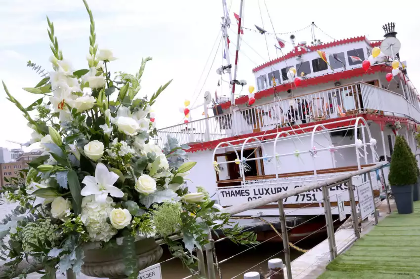 Party venues in London: Dixie Queen ‚Äì Thames Luxury Charters