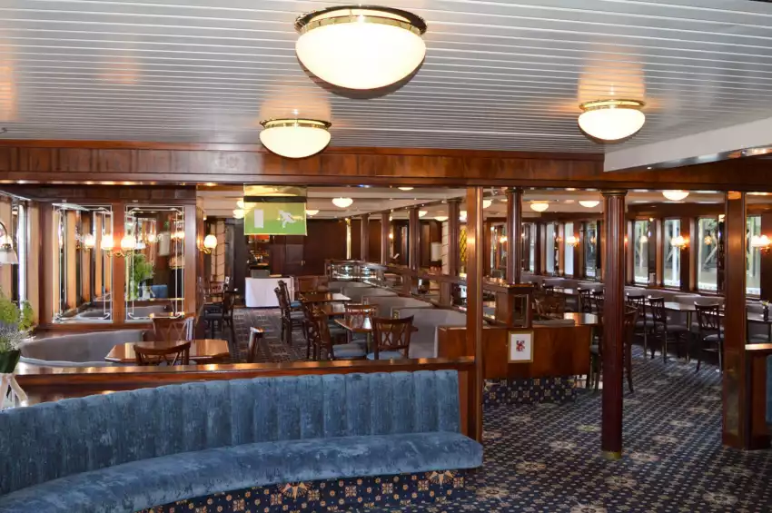 Party venues in London: Dixie Queen ‚Äì Thames Luxury Charters