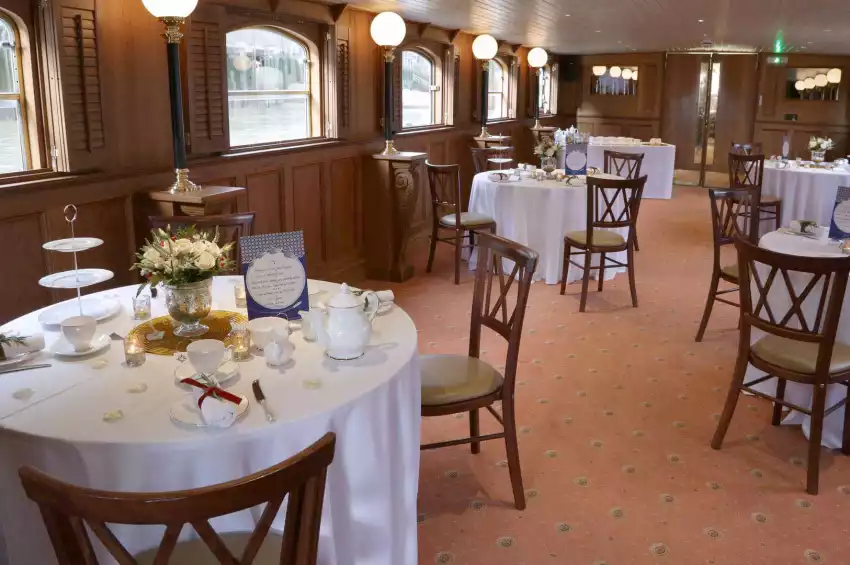 Party venues in London: Edwardian ‚Äì Thames Luxury Charters