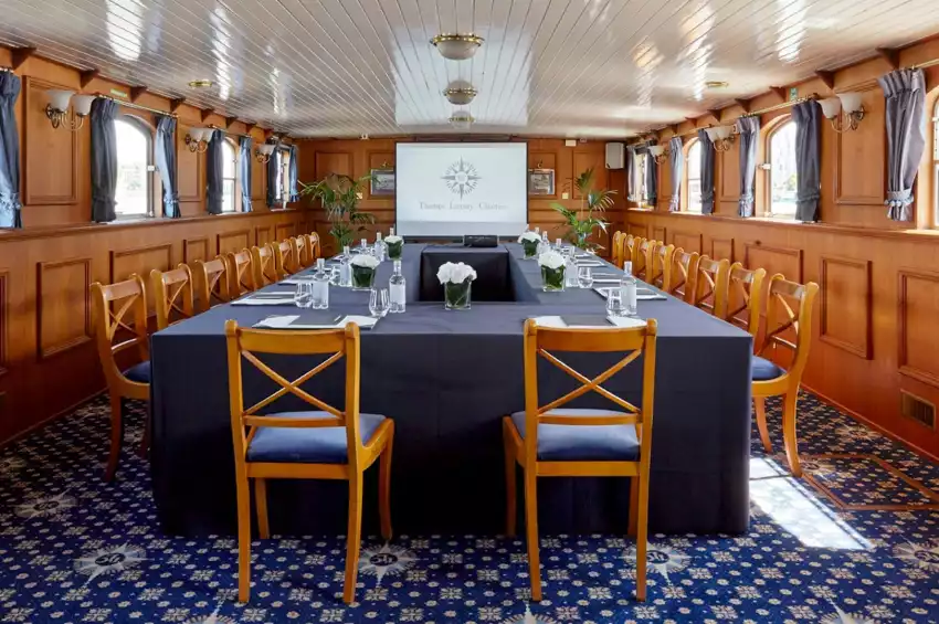 Party venues in London: Edwardian ‚Äì Thames Luxury Charters