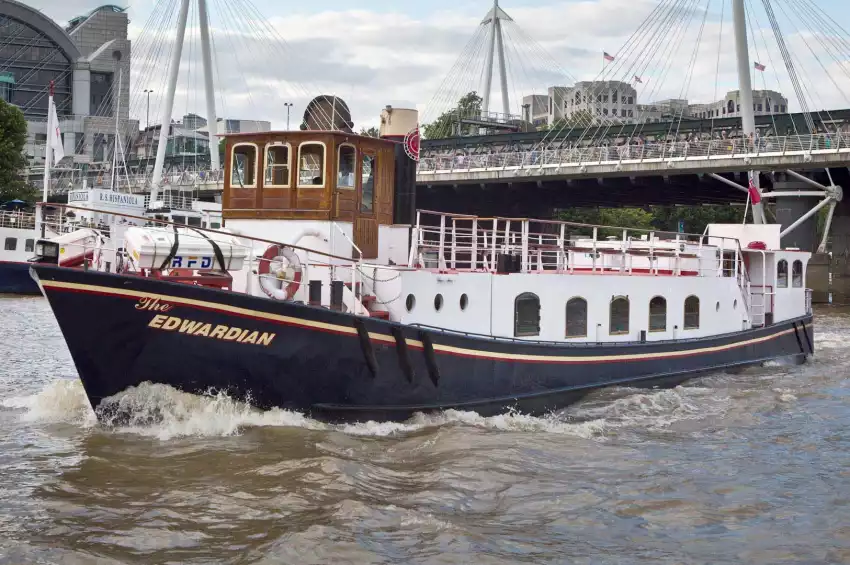 Party venues in London: Edwardian ‚Äì Thames Luxury Charters