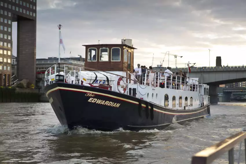 Edwardian – Thames Luxury Charters