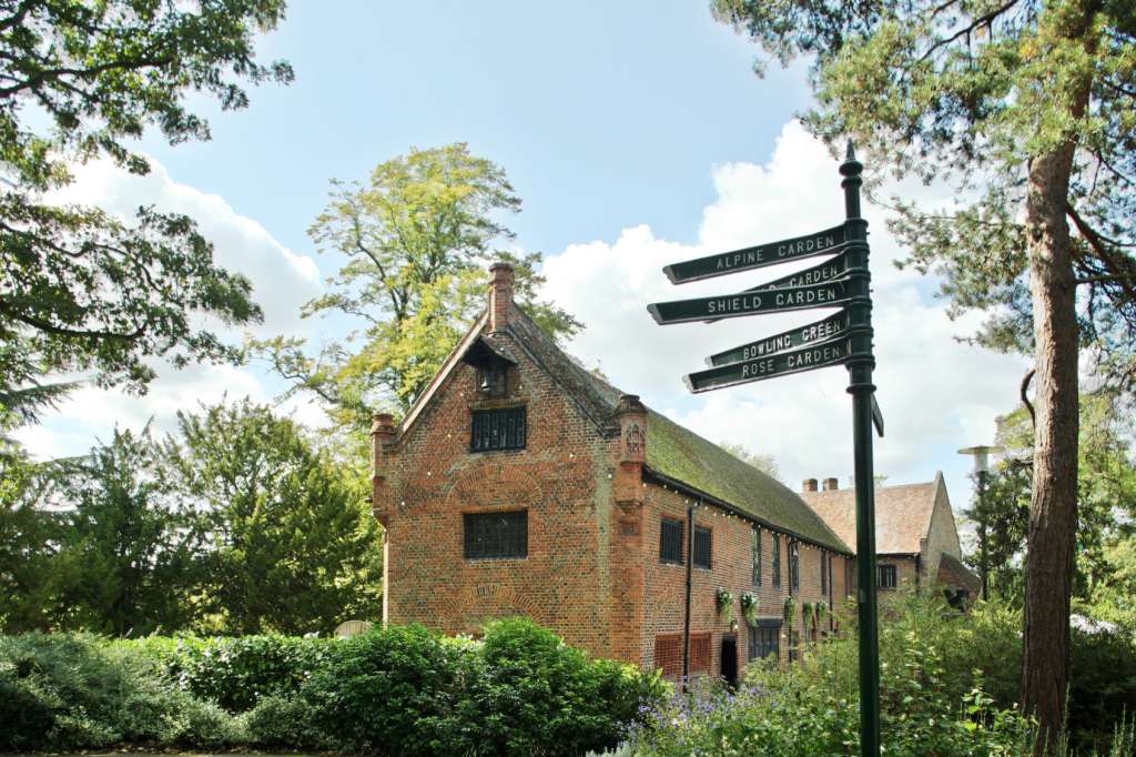 Tudor Barn Eltham